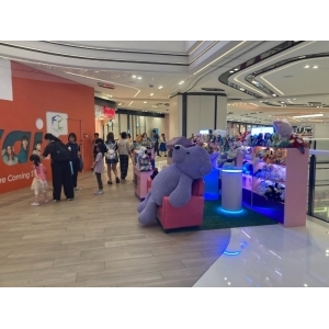 Figurecross - The Lab Market @The Wai